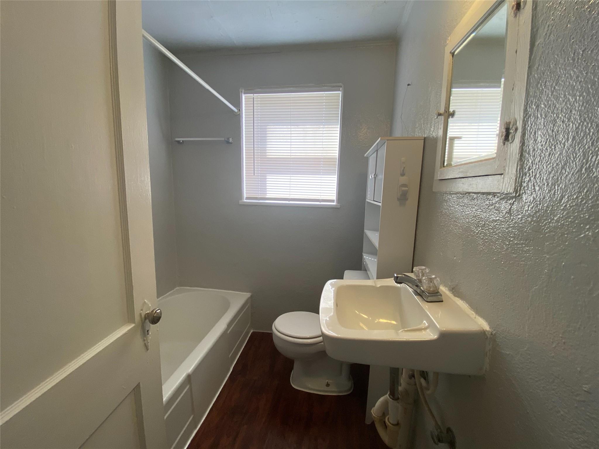 5009 Avenue G Ave # B, Austin, TX 78751