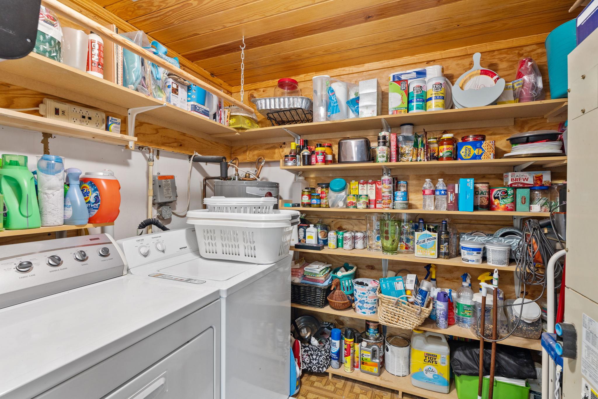327 Mountain View Dr, Sunrise Beach, TX 78643