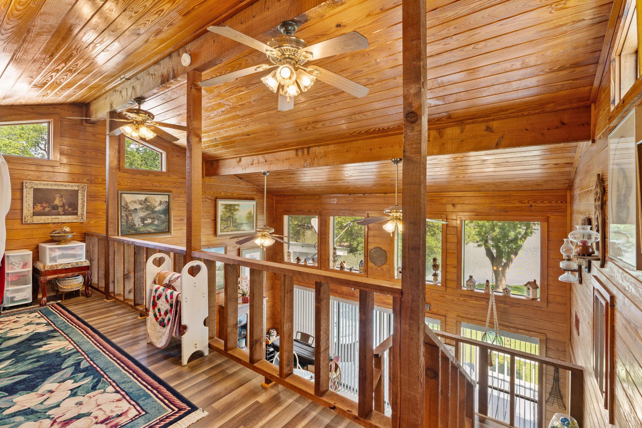327 Mountain View Dr, Sunrise Beach, TX 78643