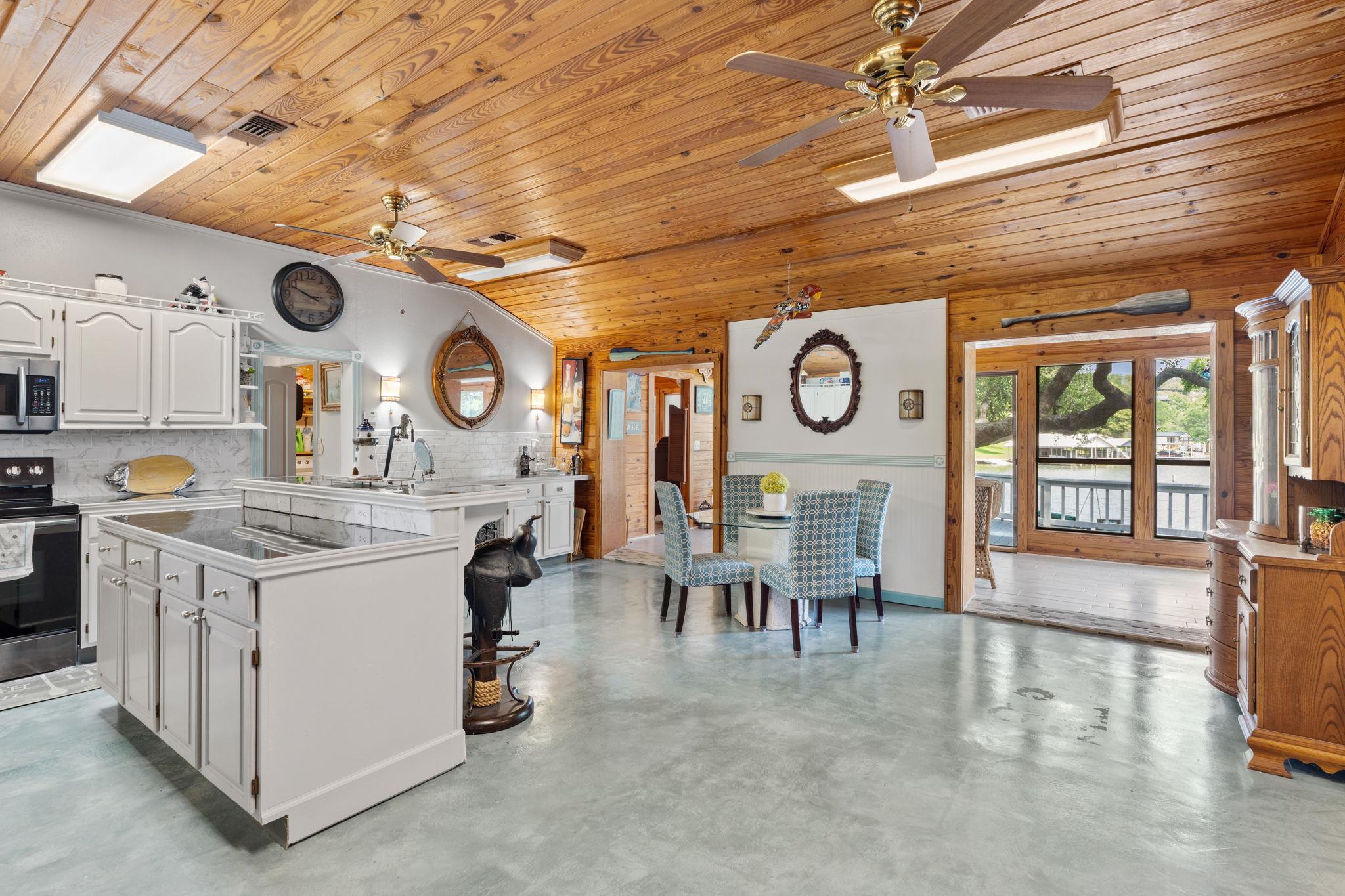 327 Mountain View Dr, Sunrise Beach, TX 78643