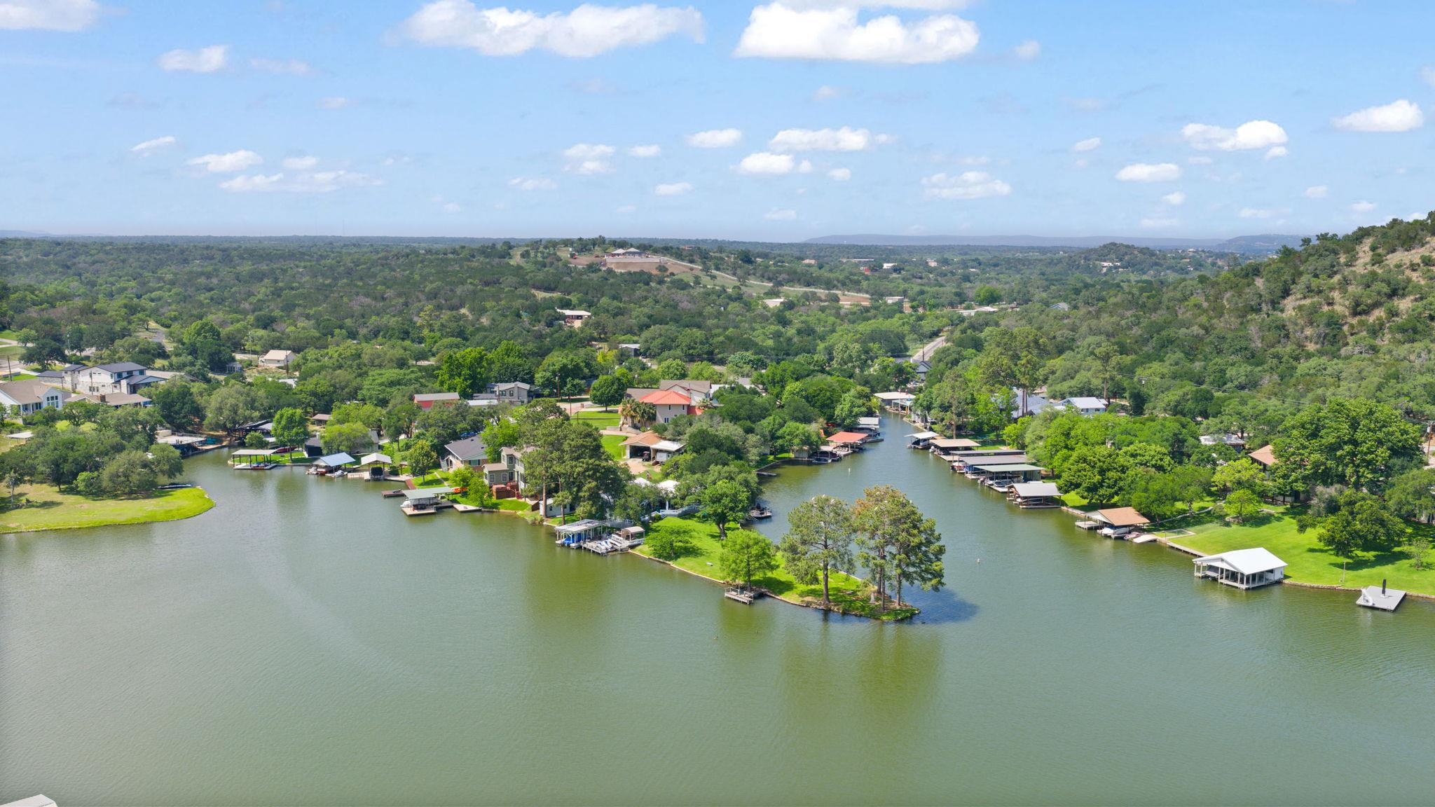 327 Mountain View Dr, Sunrise Beach, TX 78643