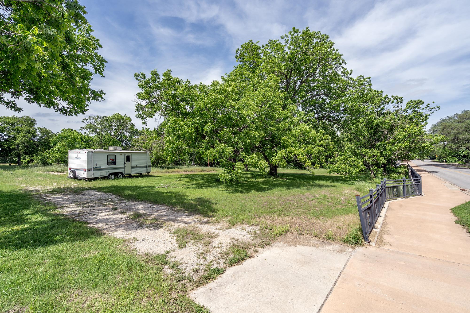 700 Main St, Liberty Hill, TX 78642