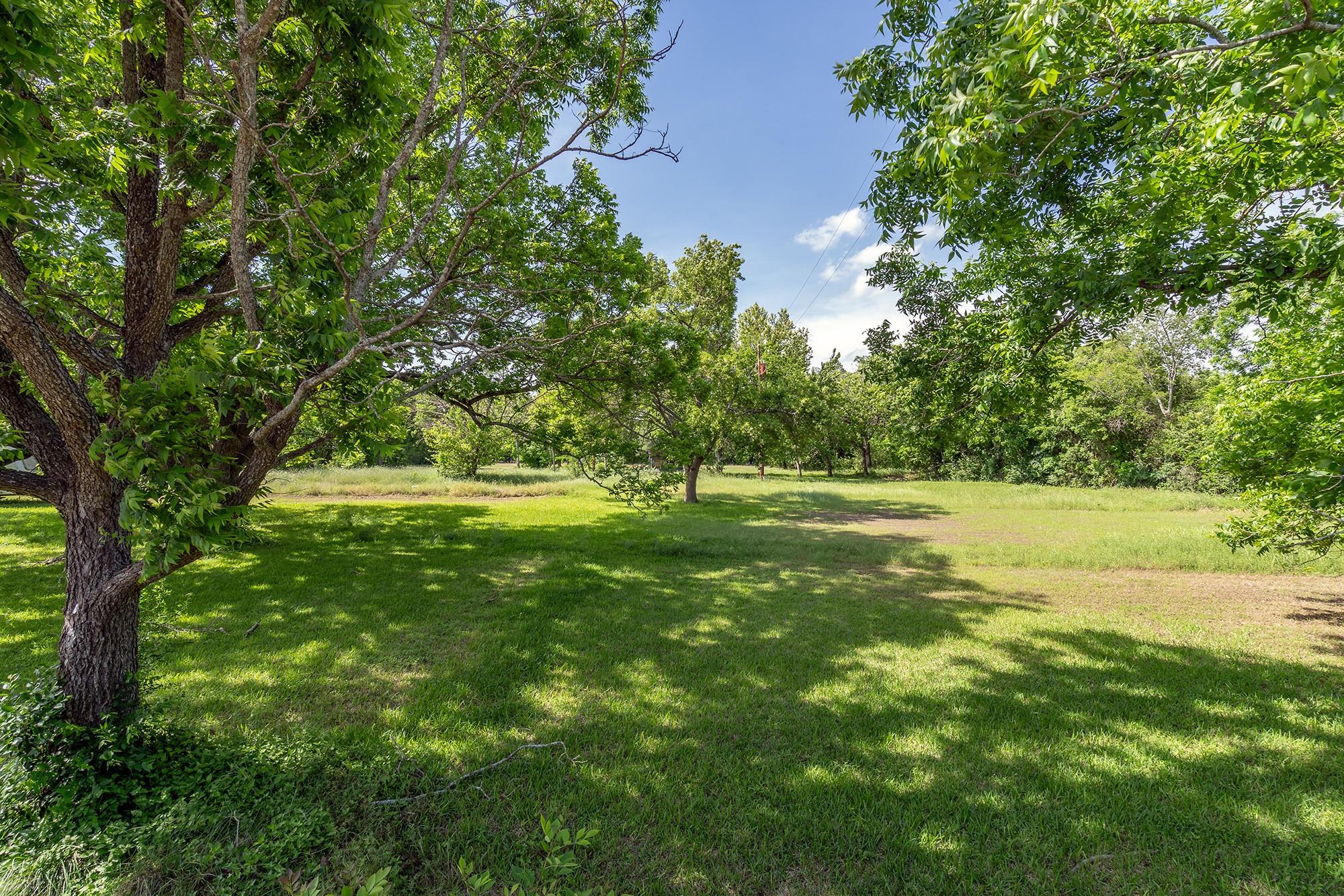 700 Main St, Liberty Hill, TX 78642