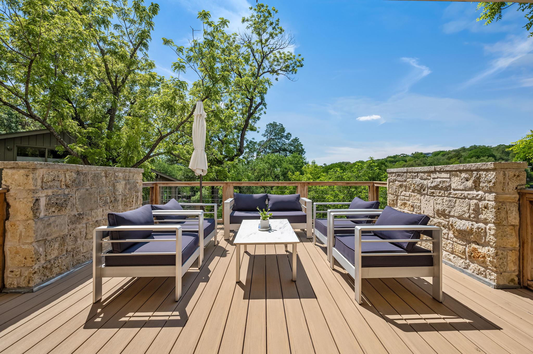 5932 Highland Hills Dr, Austin, TX 78731