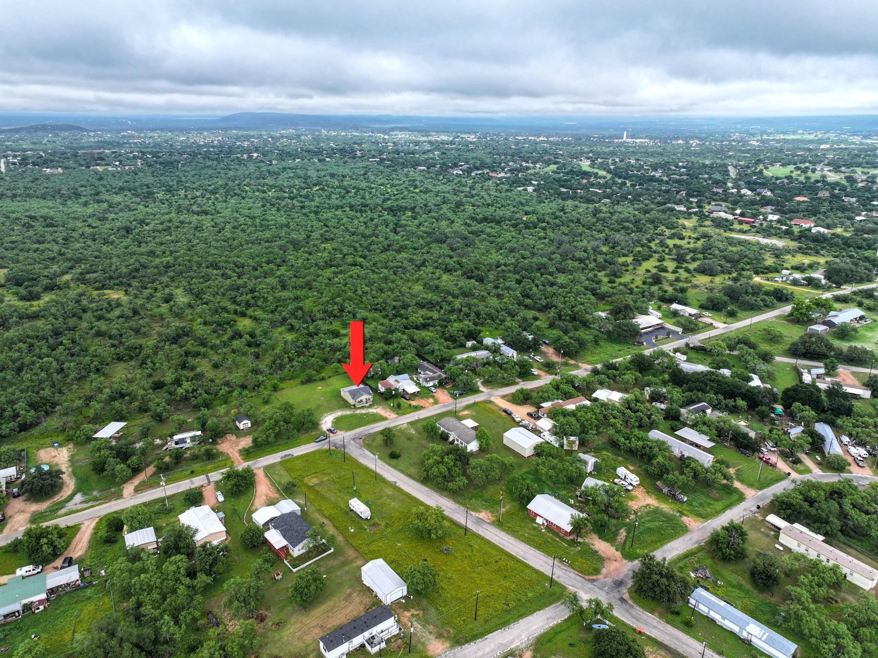 3851 Hermosa Dr, Kingsland, TX 78639