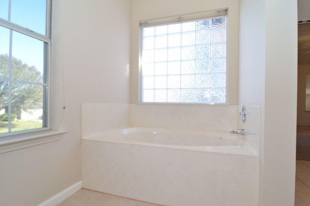 9405 Lightwood Loop, Austin, TX 78748