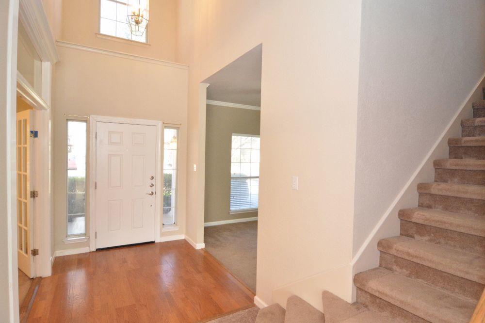 9405 Lightwood Loop, Austin, TX 78748