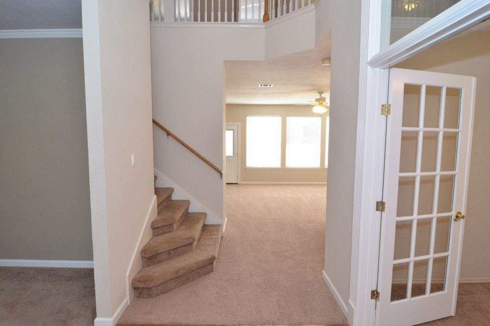 9405 Lightwood Loop, Austin, TX 78748