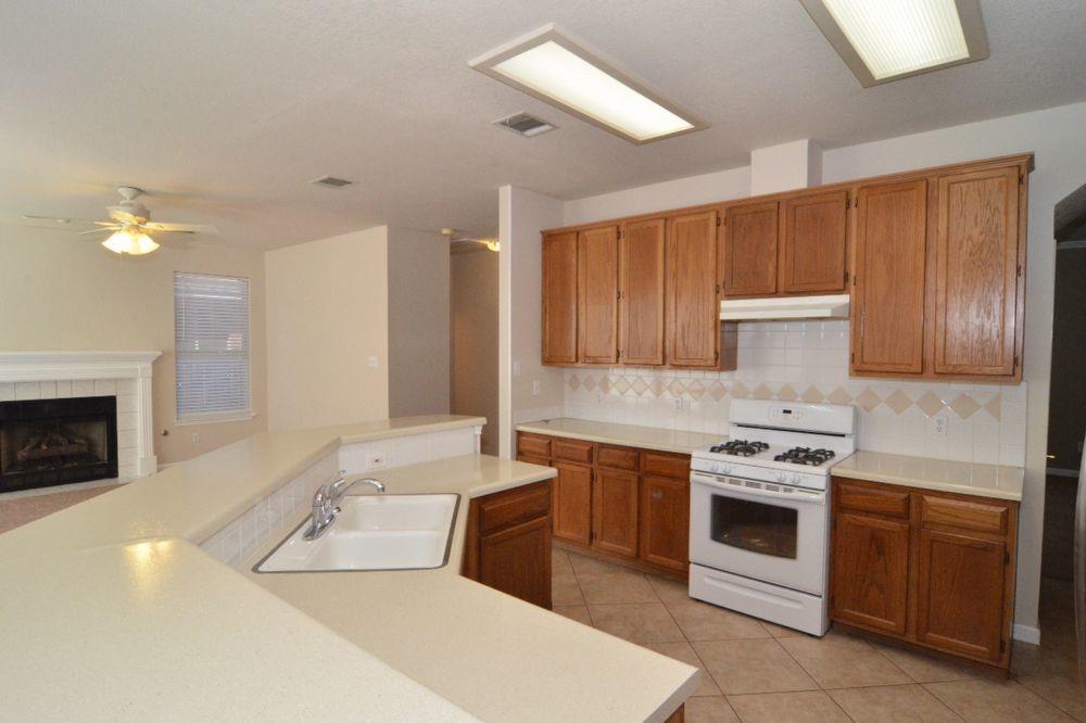 9405 Lightwood Loop, Austin, TX 78748