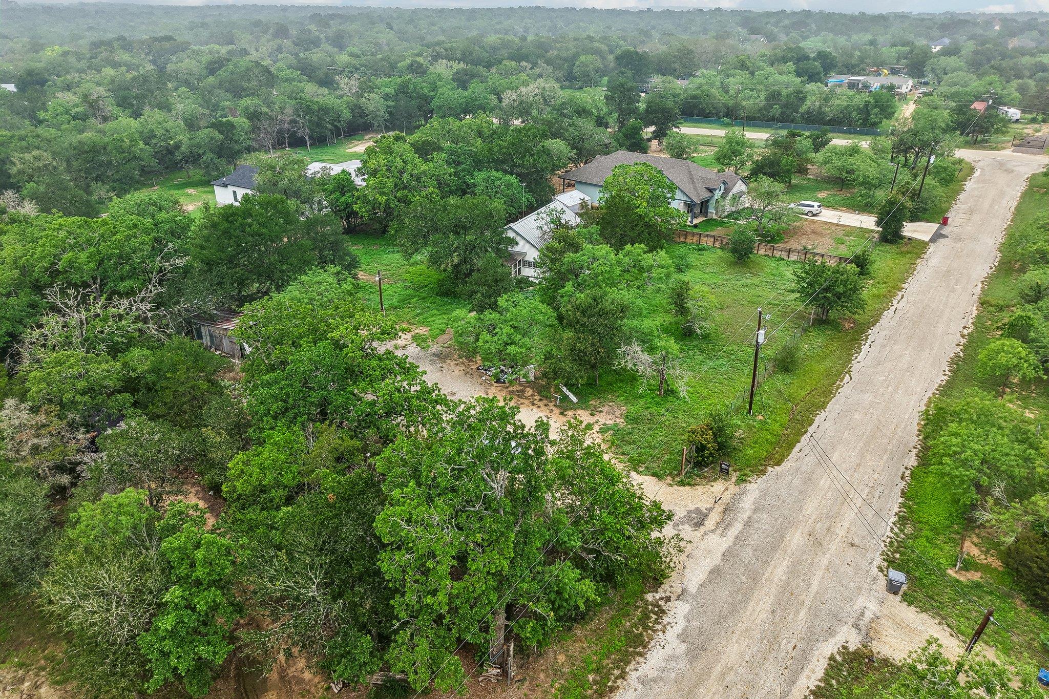 116 Hart Ln, Cedar Creek, TX 78612