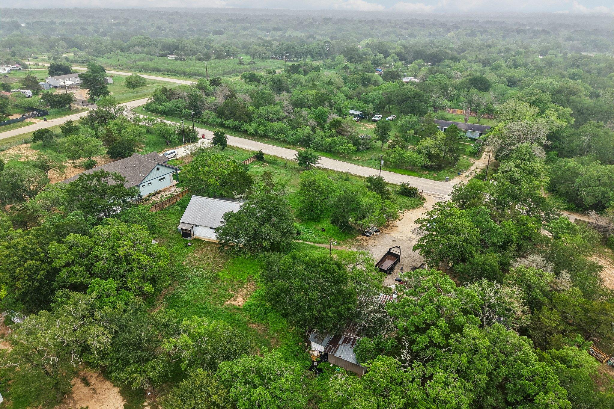 116 Hart Ln, Cedar Creek, TX 78612