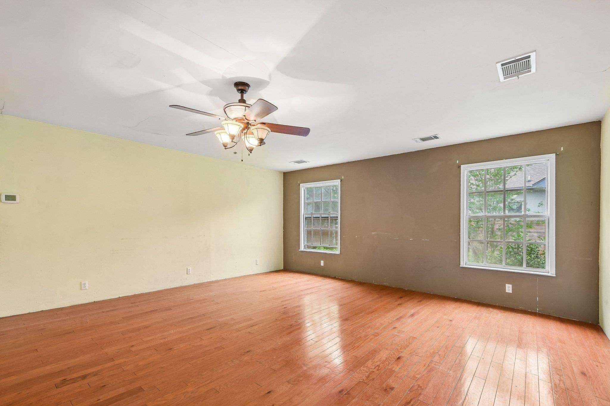 116 Hart Ln, Cedar Creek, TX 78612