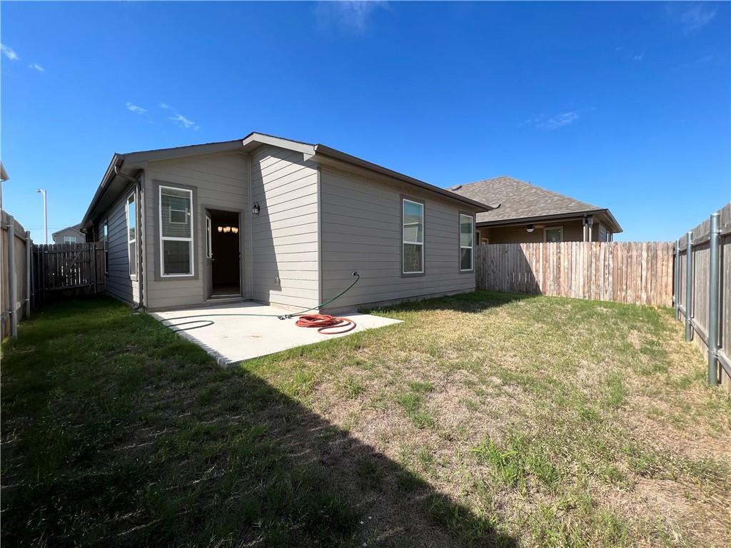 6409 Wagon Spring St, Del Valle, TX 78617