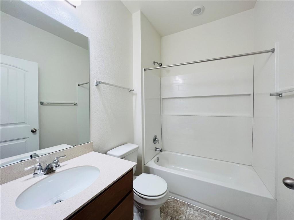 6409 Wagon Spring St, Del Valle, TX 78617