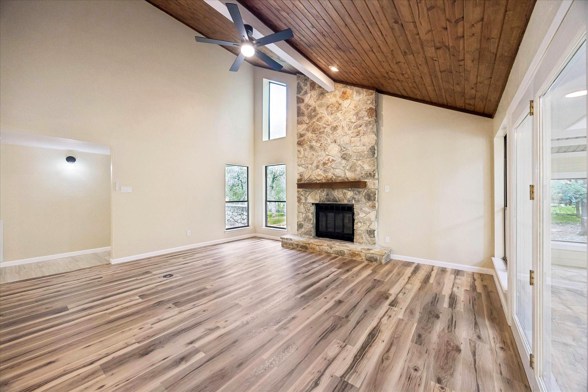 50 Palmer Ln, Wimberley, TX 78676
