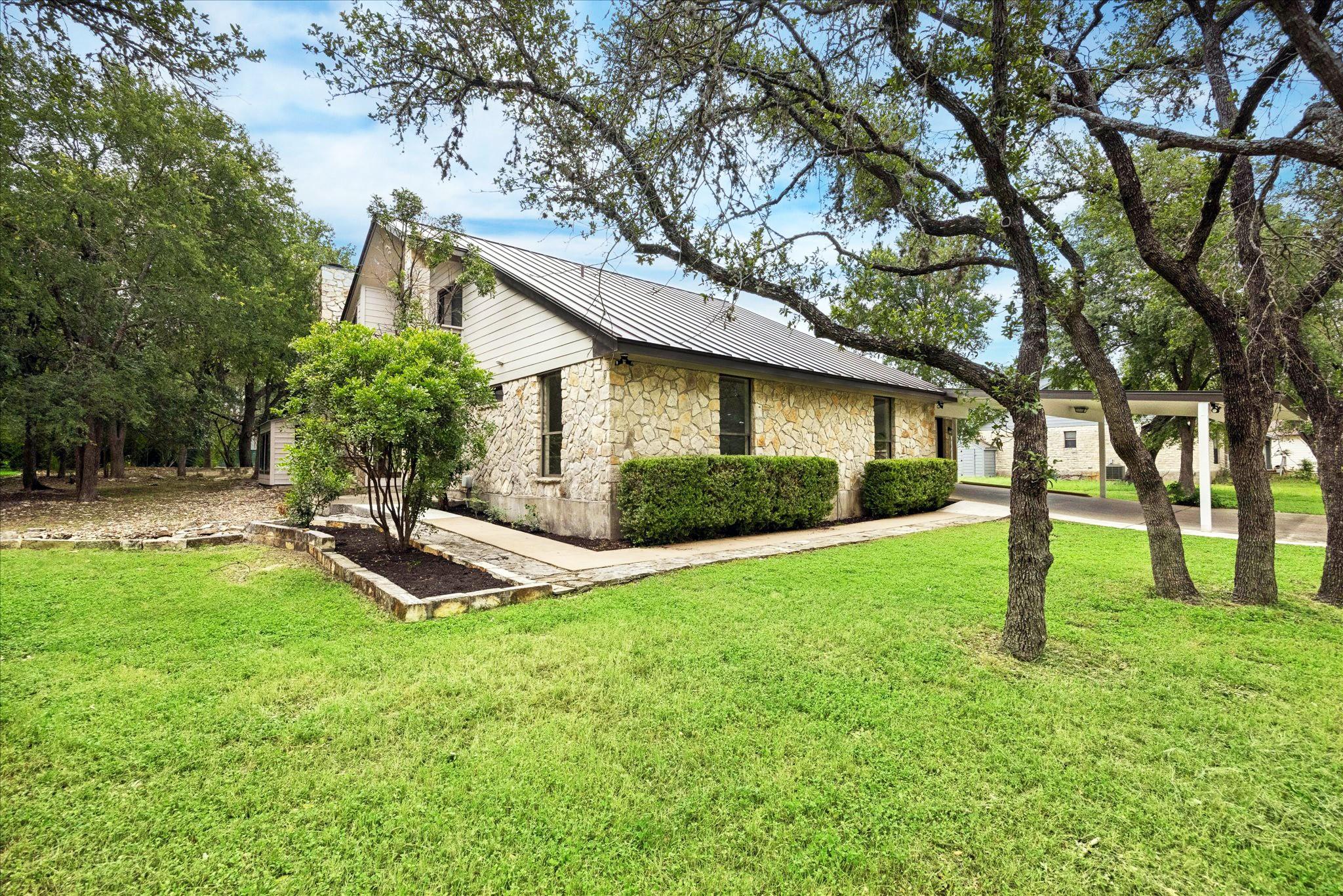 50 Palmer Ln, Wimberley, TX 78676