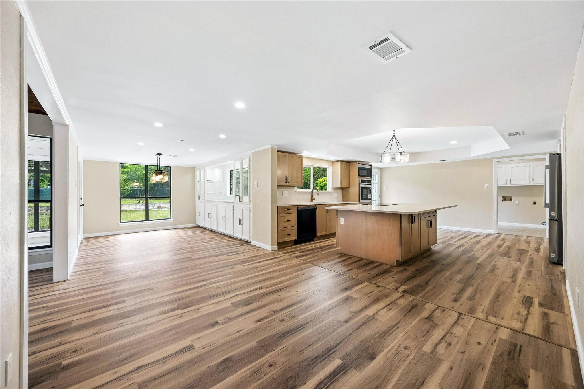 50 Palmer Ln, Wimberley, TX 78676