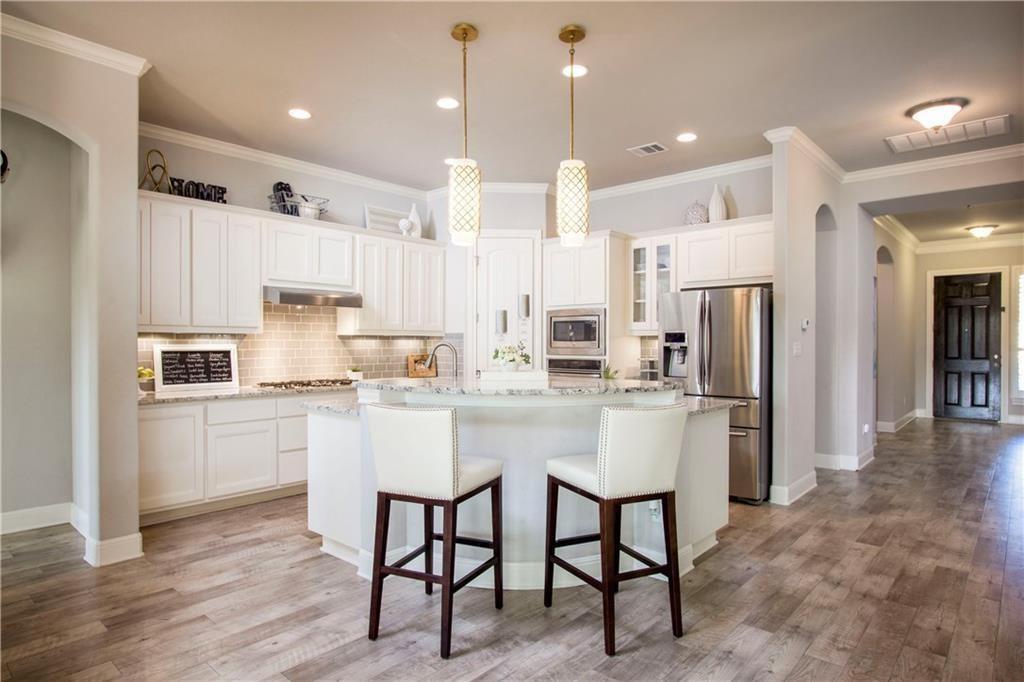 4100 Vinalopo Dr, Austin, TX 78738