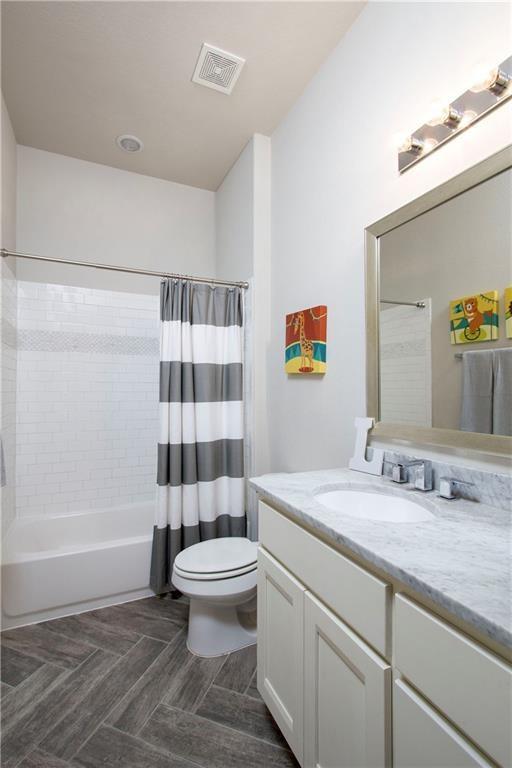 4100 Vinalopo Dr, Austin, TX 78738