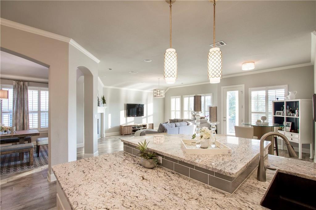 4100 Vinalopo Dr, Austin, TX 78738