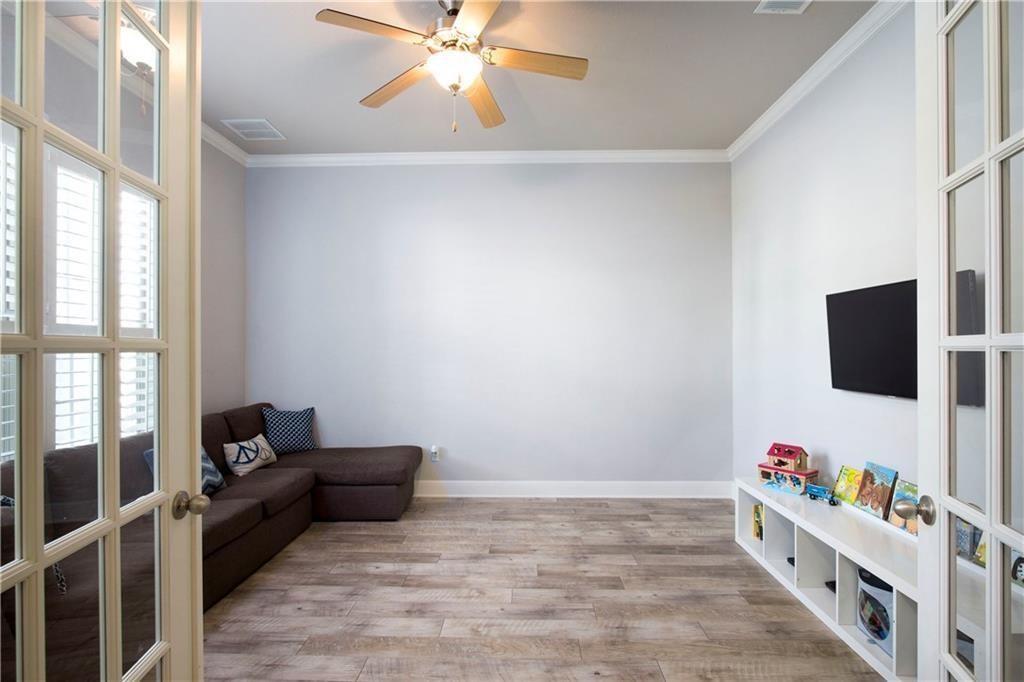 4100 Vinalopo Dr, Austin, TX 78738