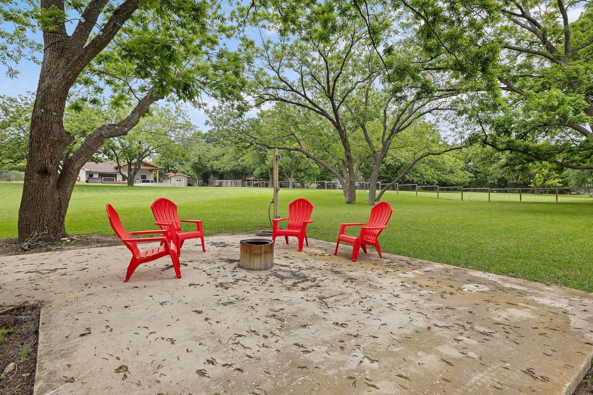 1007 S Gabriel Dr, Leander, TX 78641