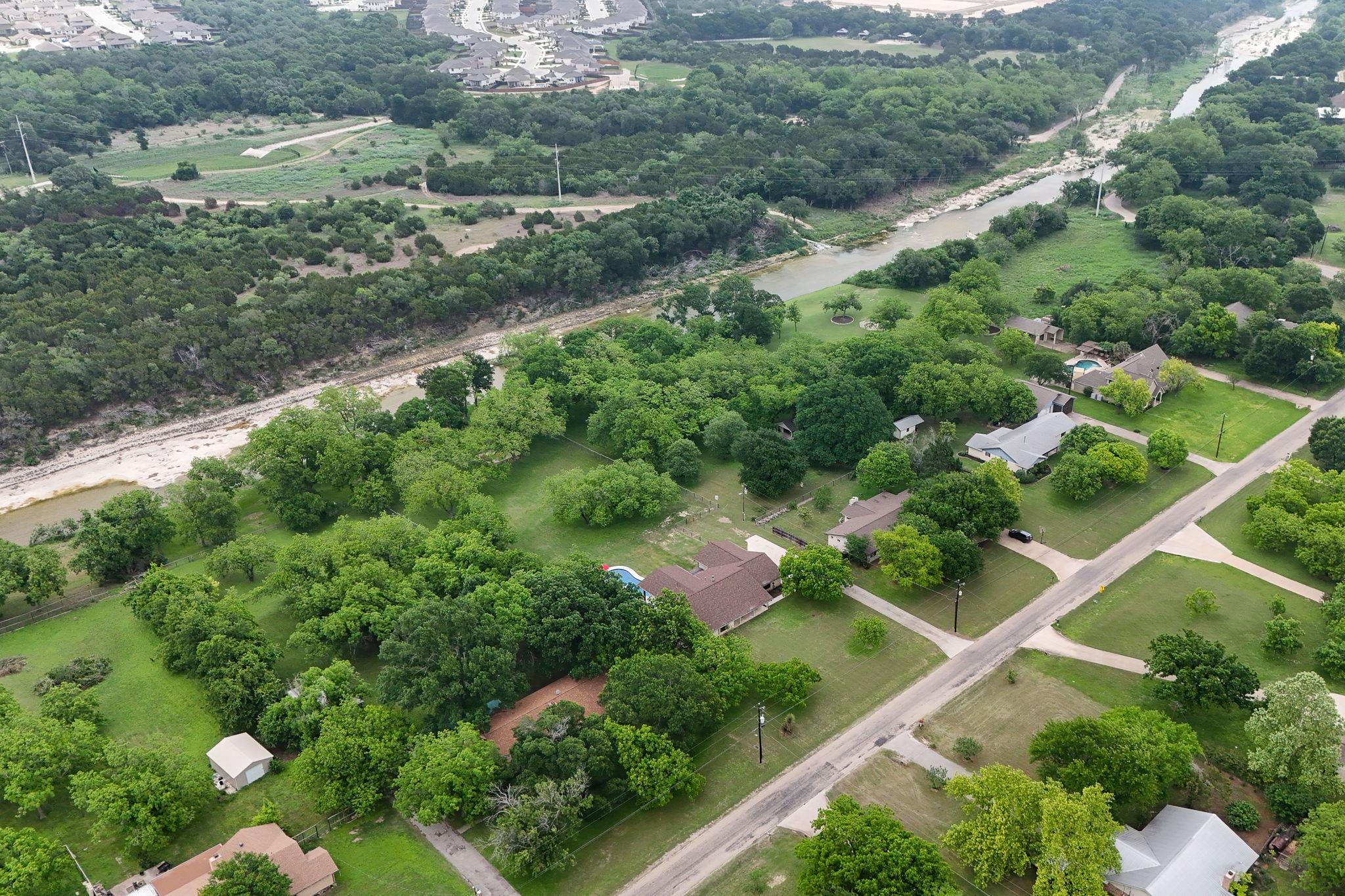 1007 S Gabriel Dr, Leander, TX 78641