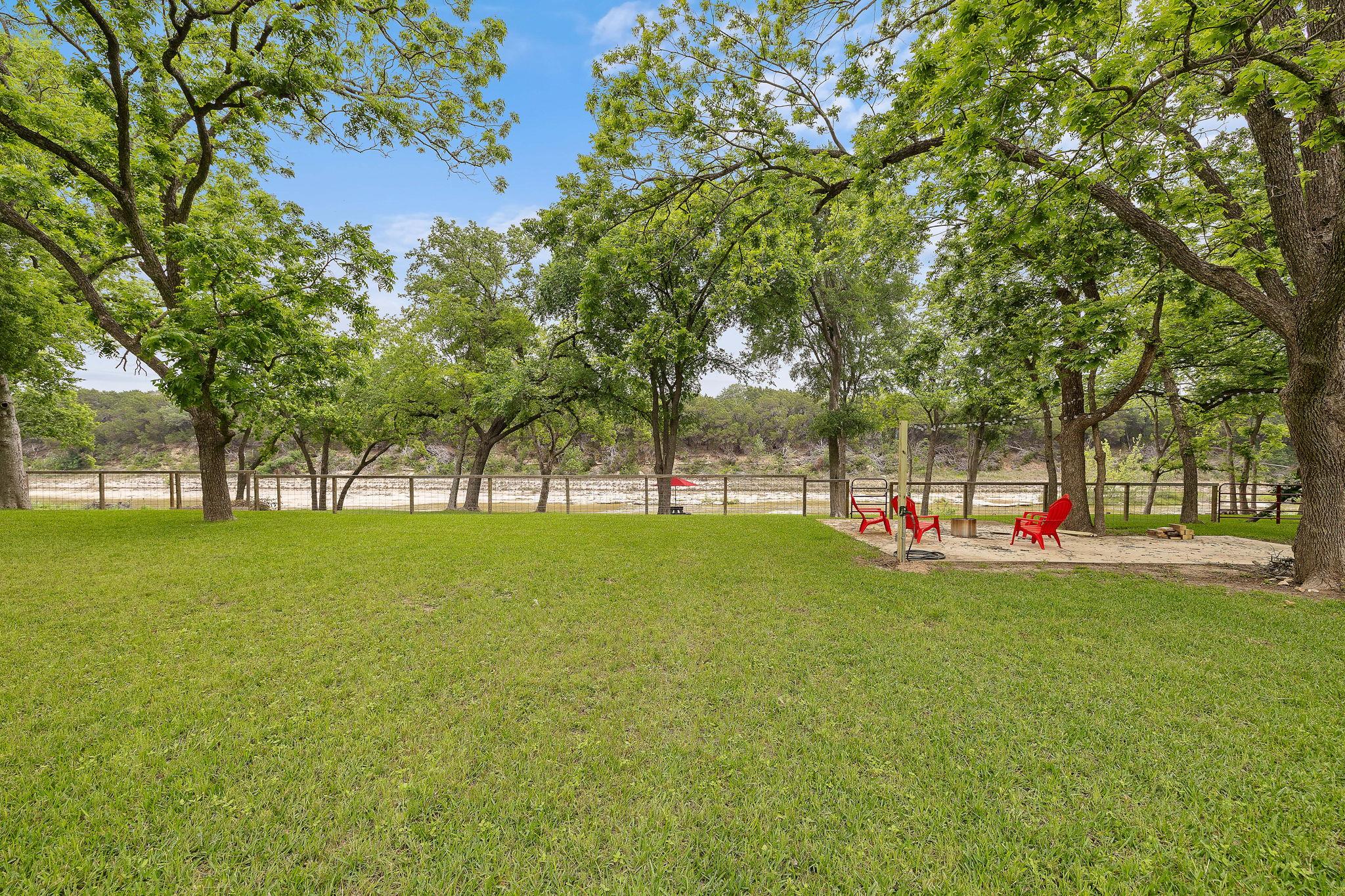 1007 S Gabriel Dr, Leander, TX 78641