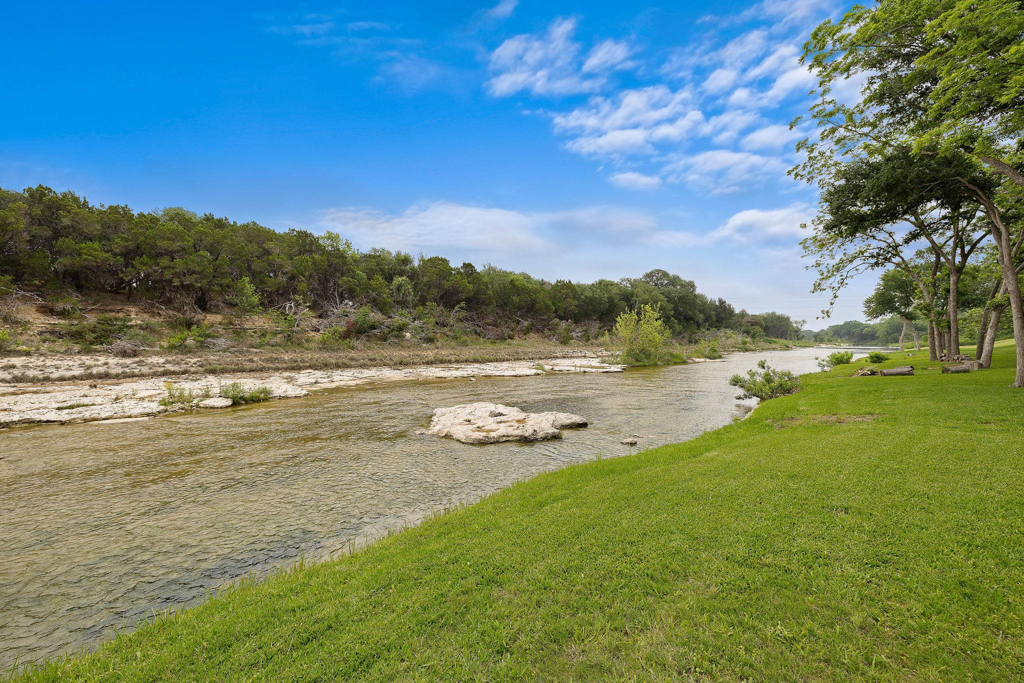 1007 S Gabriel Dr, Leander, TX 78641