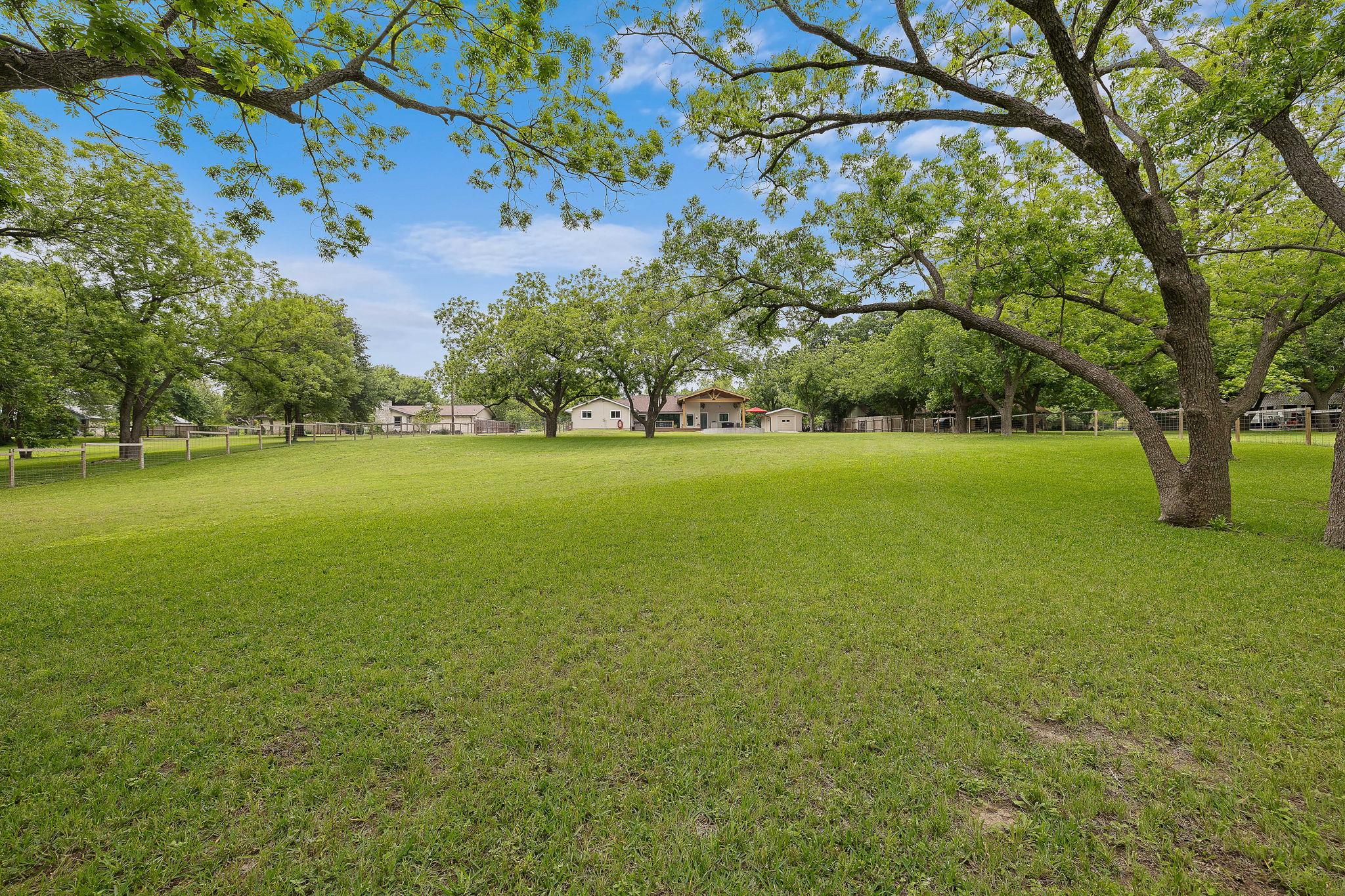 1007 S Gabriel Dr, Leander, TX 78641
