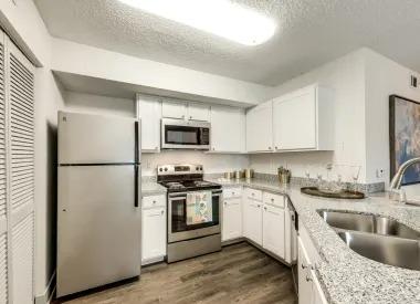 901 Fm 517 Rd W # 207, Dickinson, TX 77539