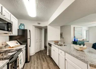 901 Fm 517 Rd W # 207, Dickinson, TX 77539
