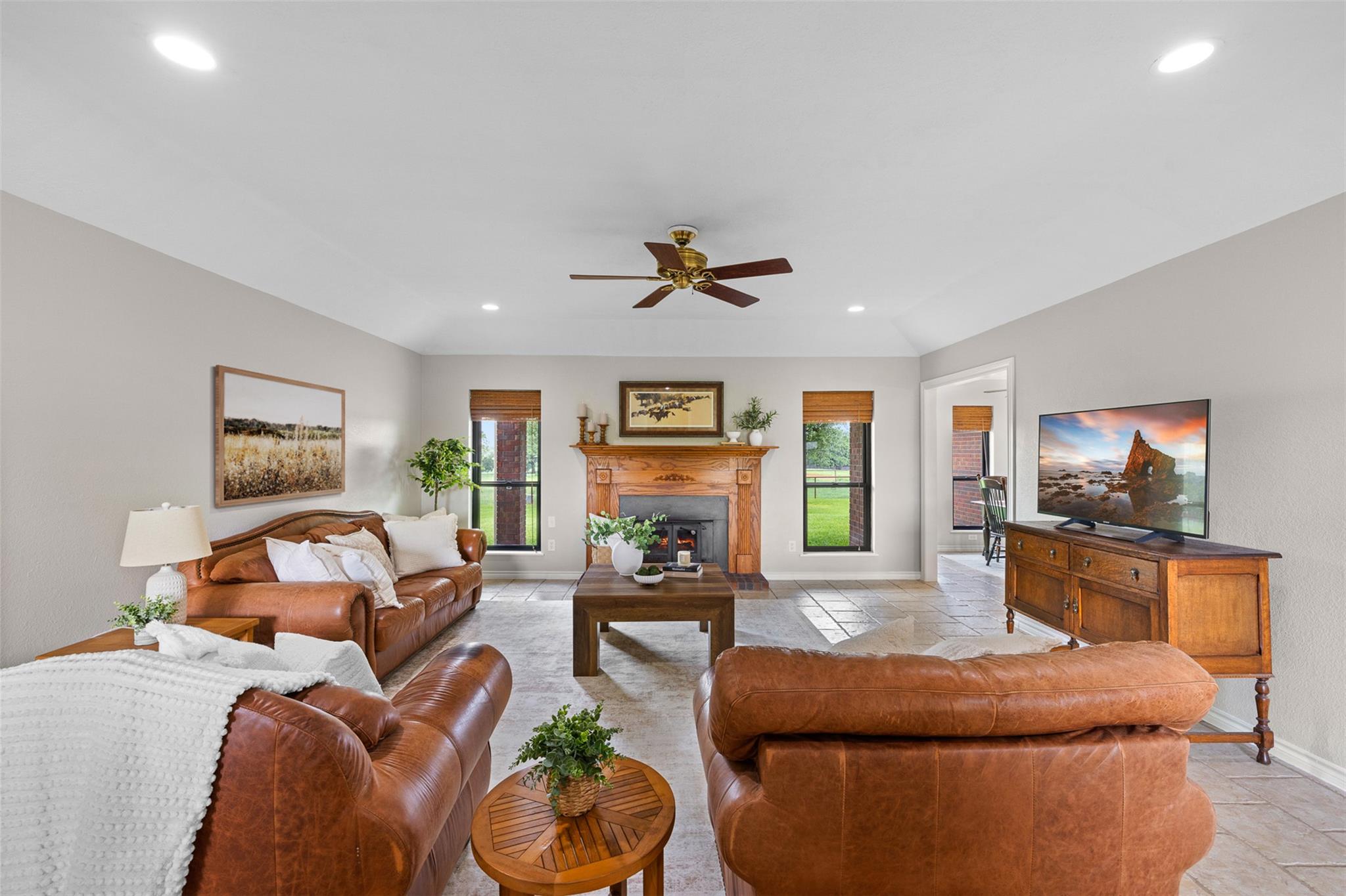 1016 County Road 306, Rockdale, TX 76567