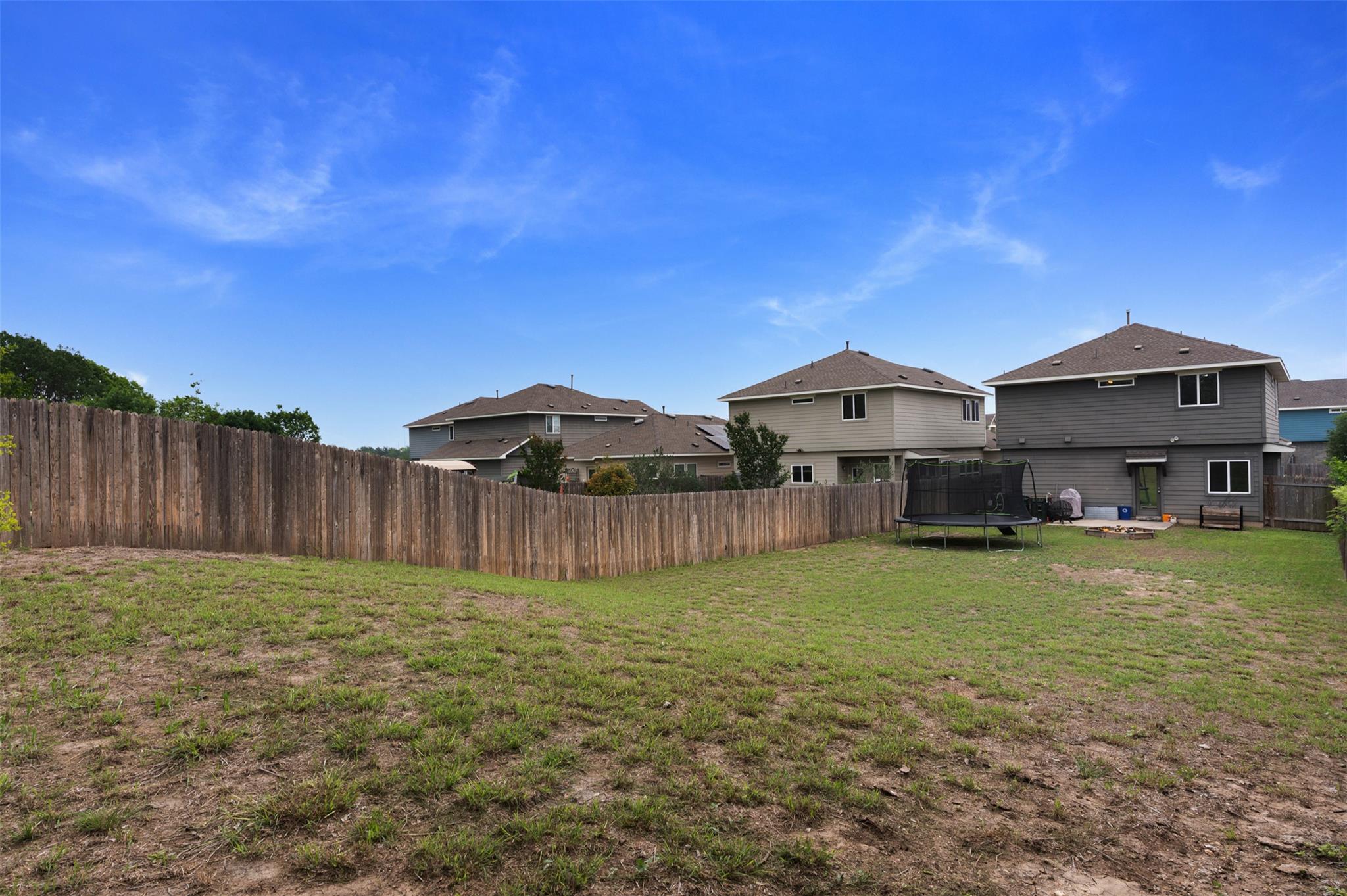 925 Stampede Rd, San Marcos, TX 78666