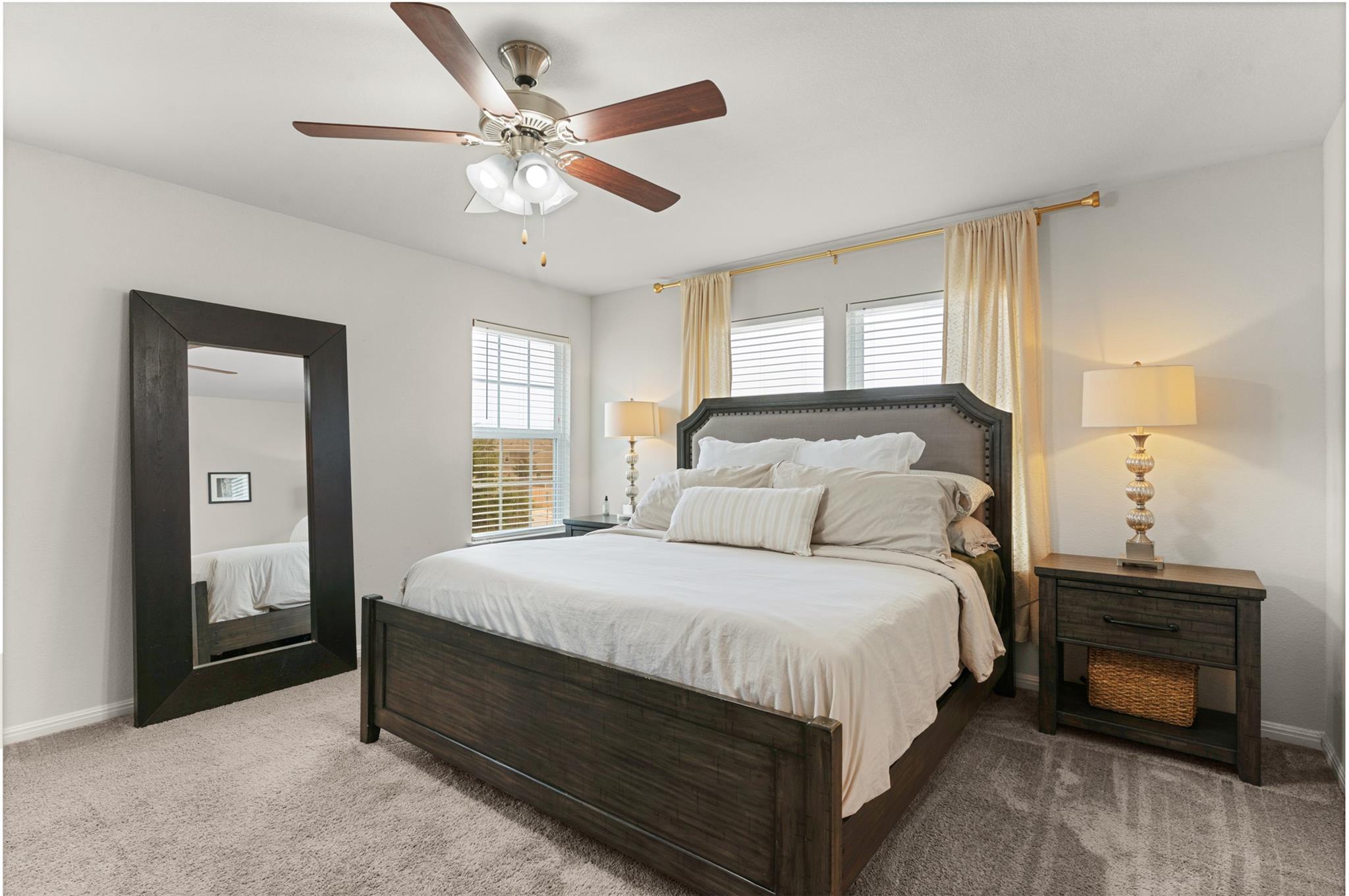 925 Stampede Rd, San Marcos, TX 78666