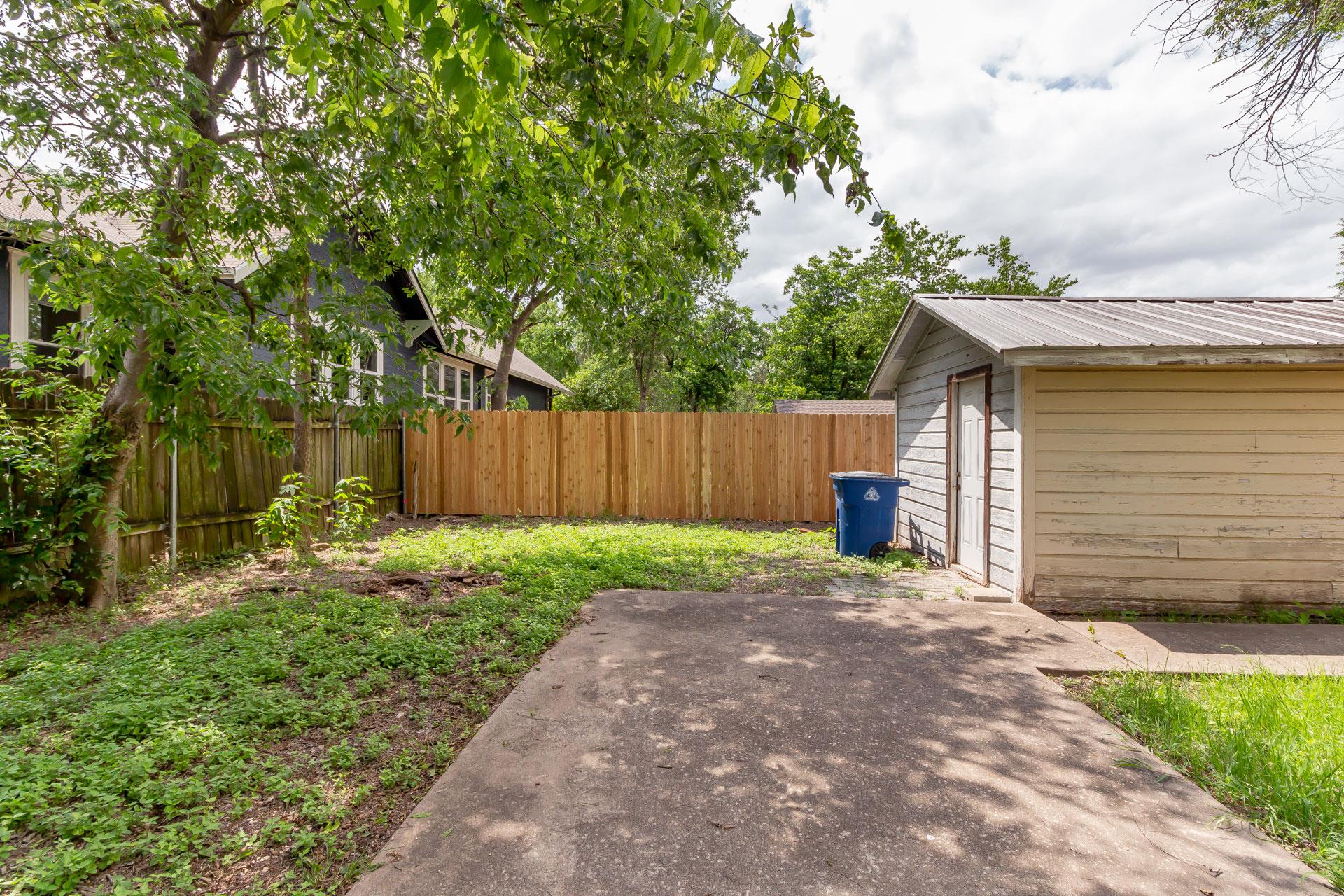 913 E 53rd 1/2 St # B, Austin, TX 78751