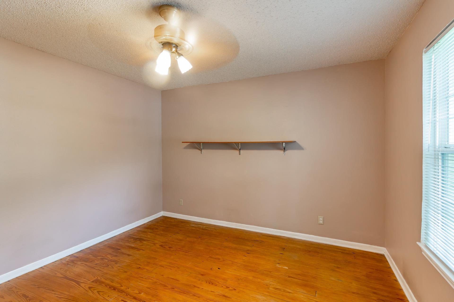 913 E 53rd 1/2 St # B, Austin, TX 78751