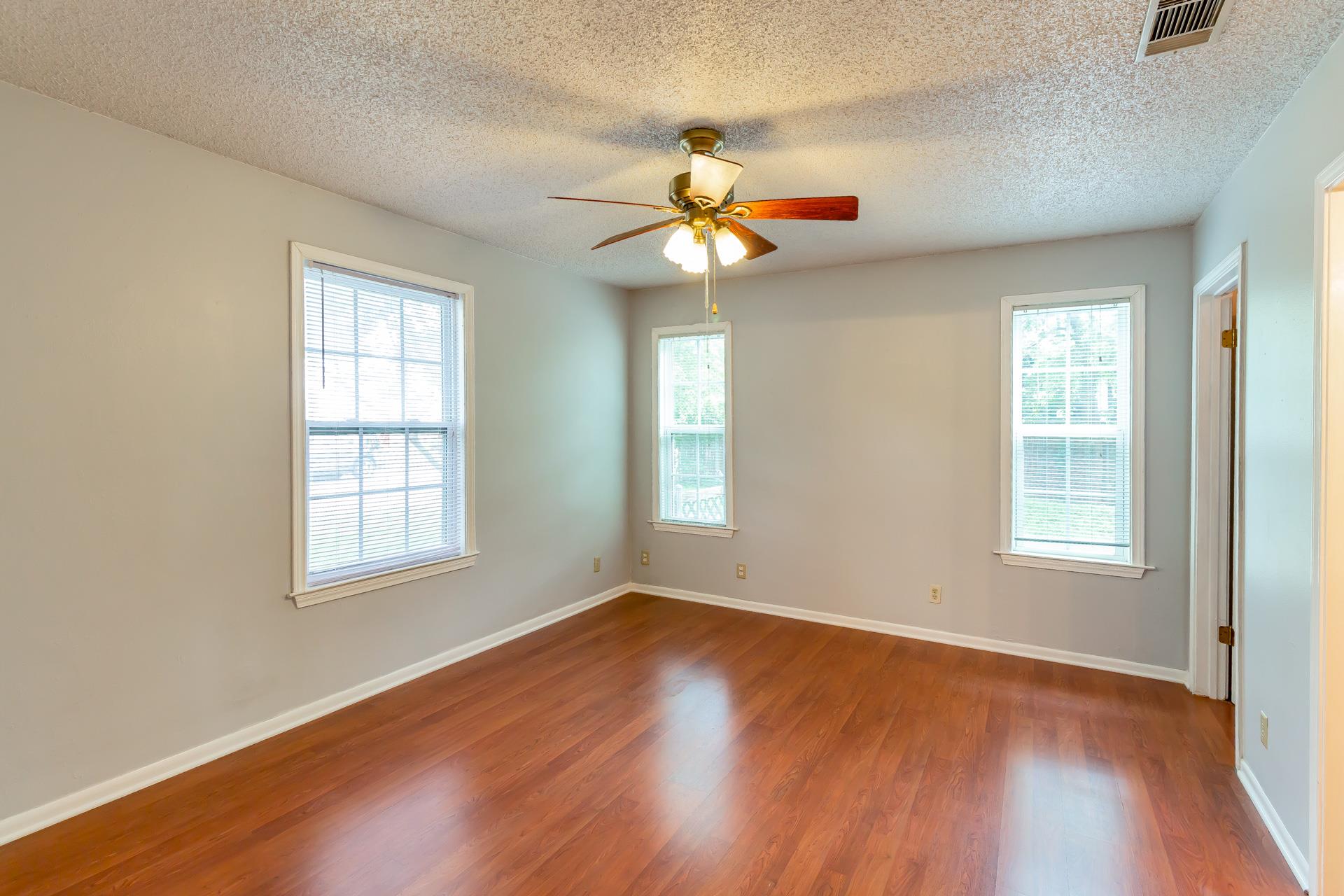 913 E 53rd 1/2 St # B, Austin, TX 78751