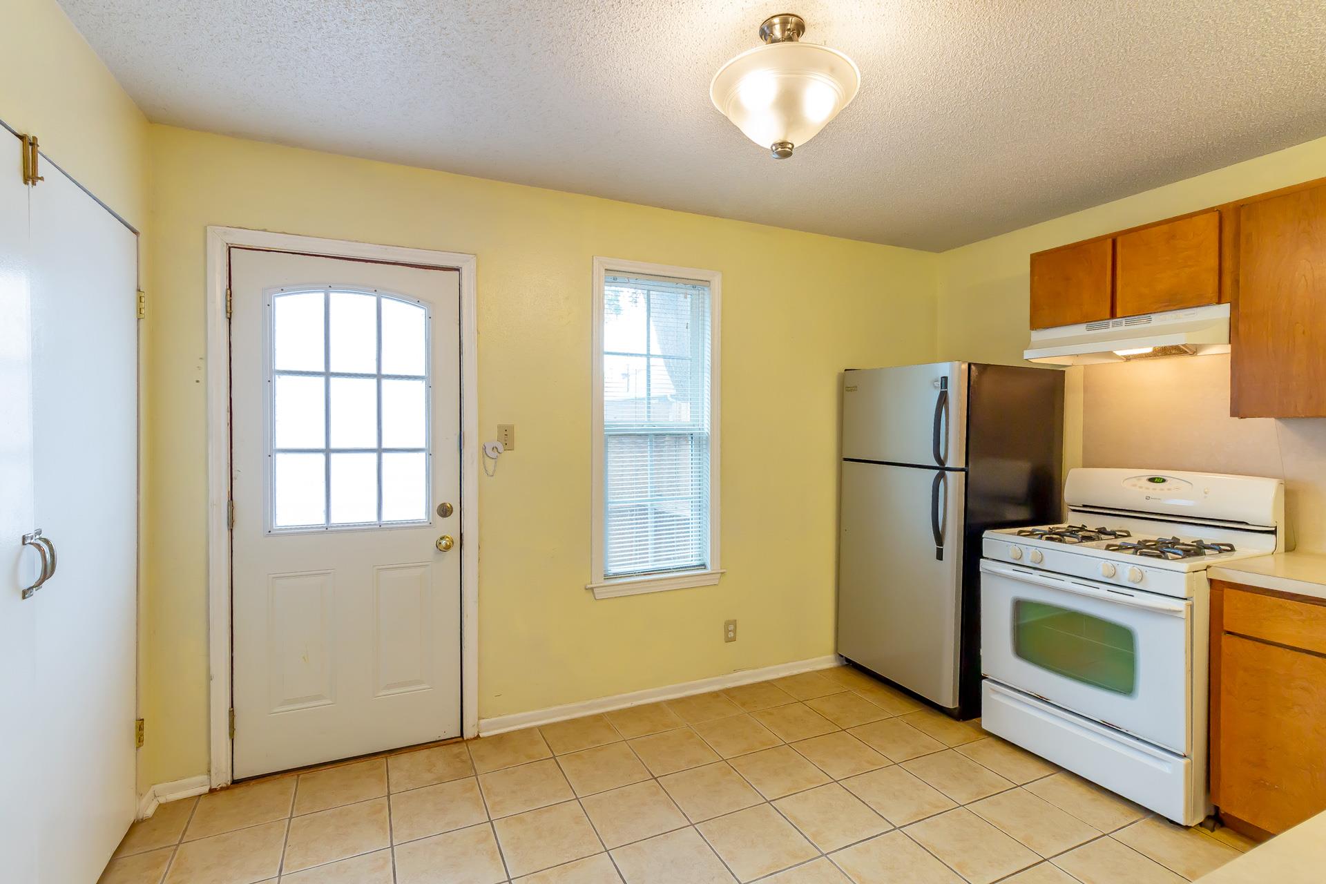 913 E 53rd 1/2 St # B, Austin, TX 78751