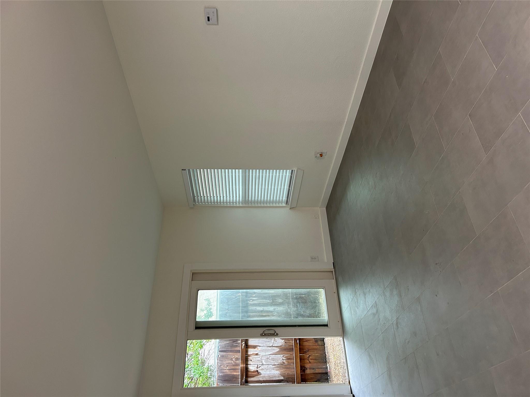 6502 S 1st St # 101, Austin, TX 78745