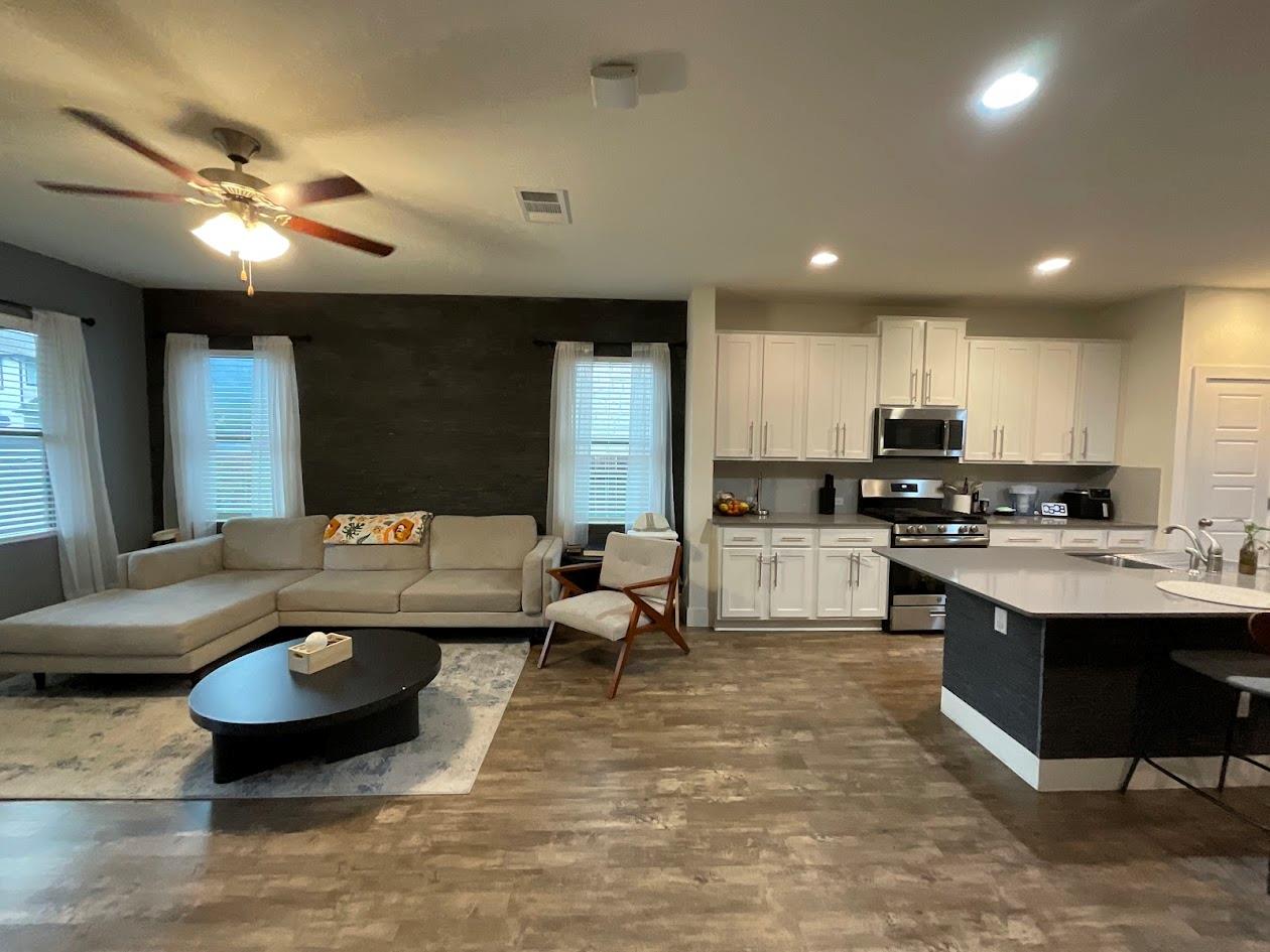 624 Golden Glory Rd, Leander, TX 78641