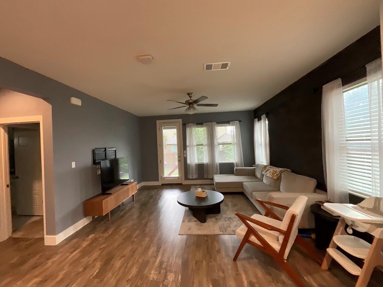 624 Golden Glory Rd, Leander, TX 78641