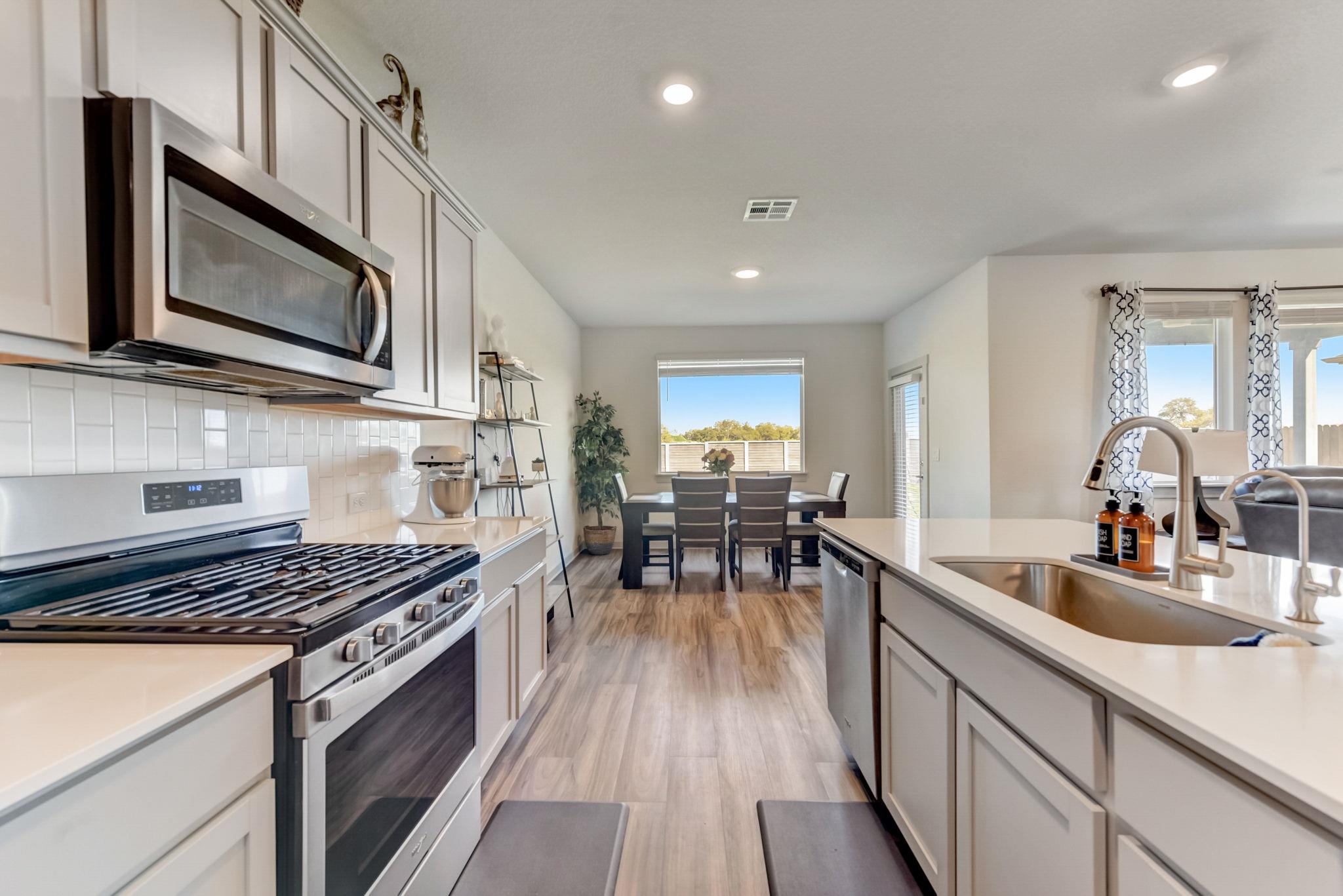 109 Cupreata Ln, Leander, TX 78641