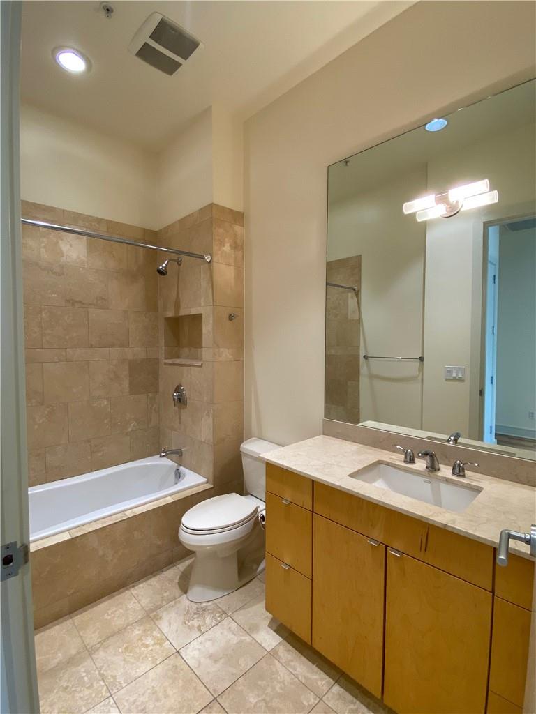 555 E 5th St # 717, Austin, TX 78701