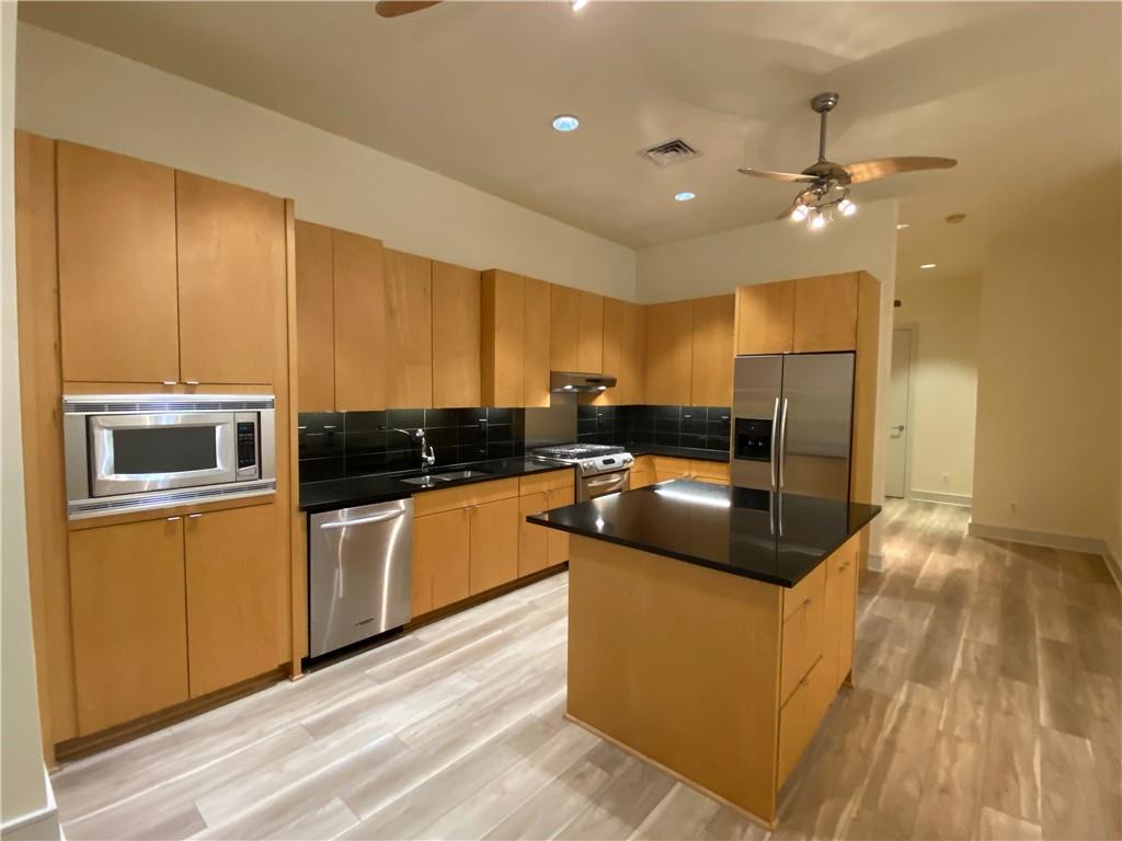 555 E 5th St # 717, Austin, TX 78701