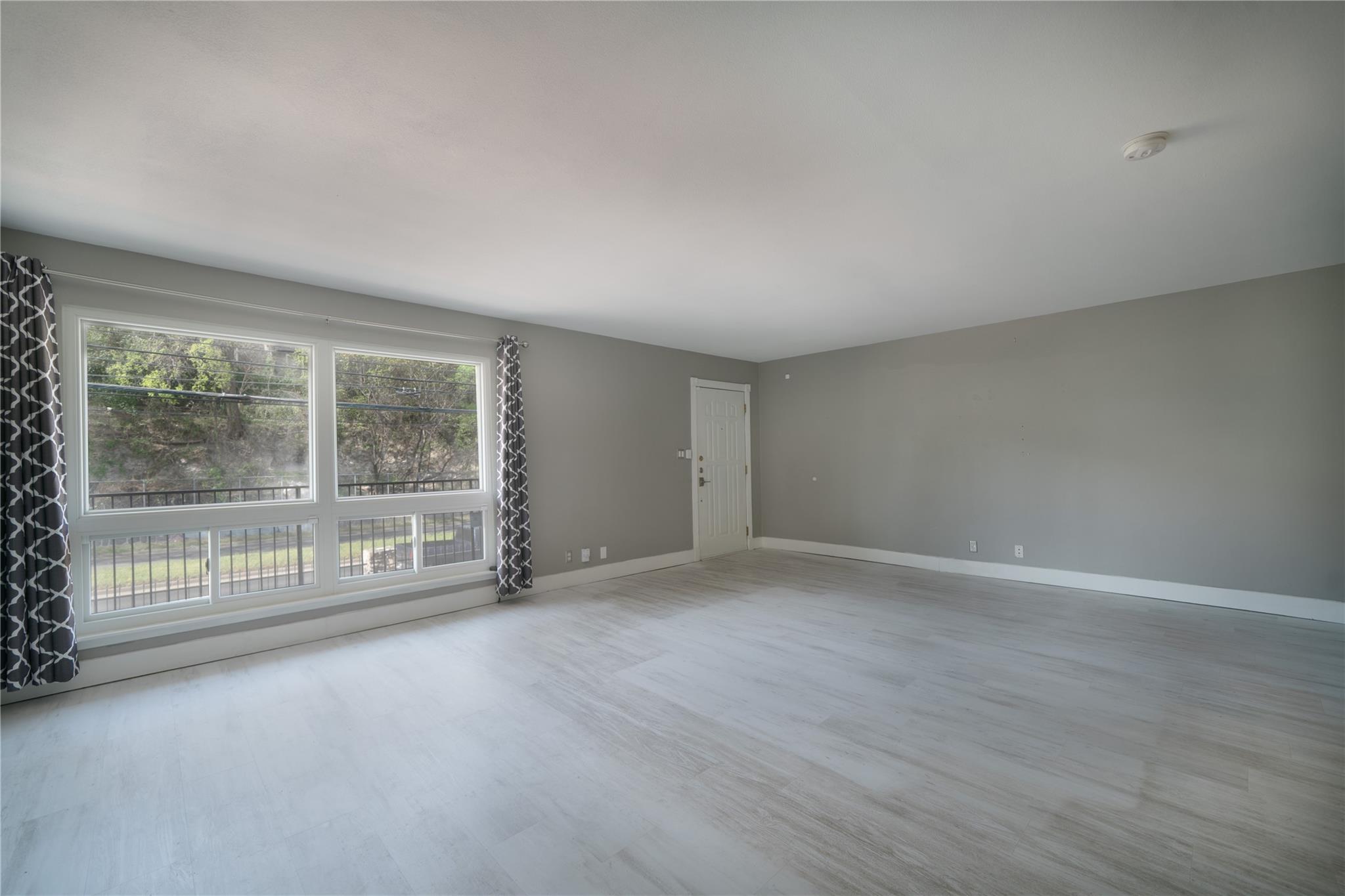 500 E Riverside Dr # 242, Austin, TX 78704