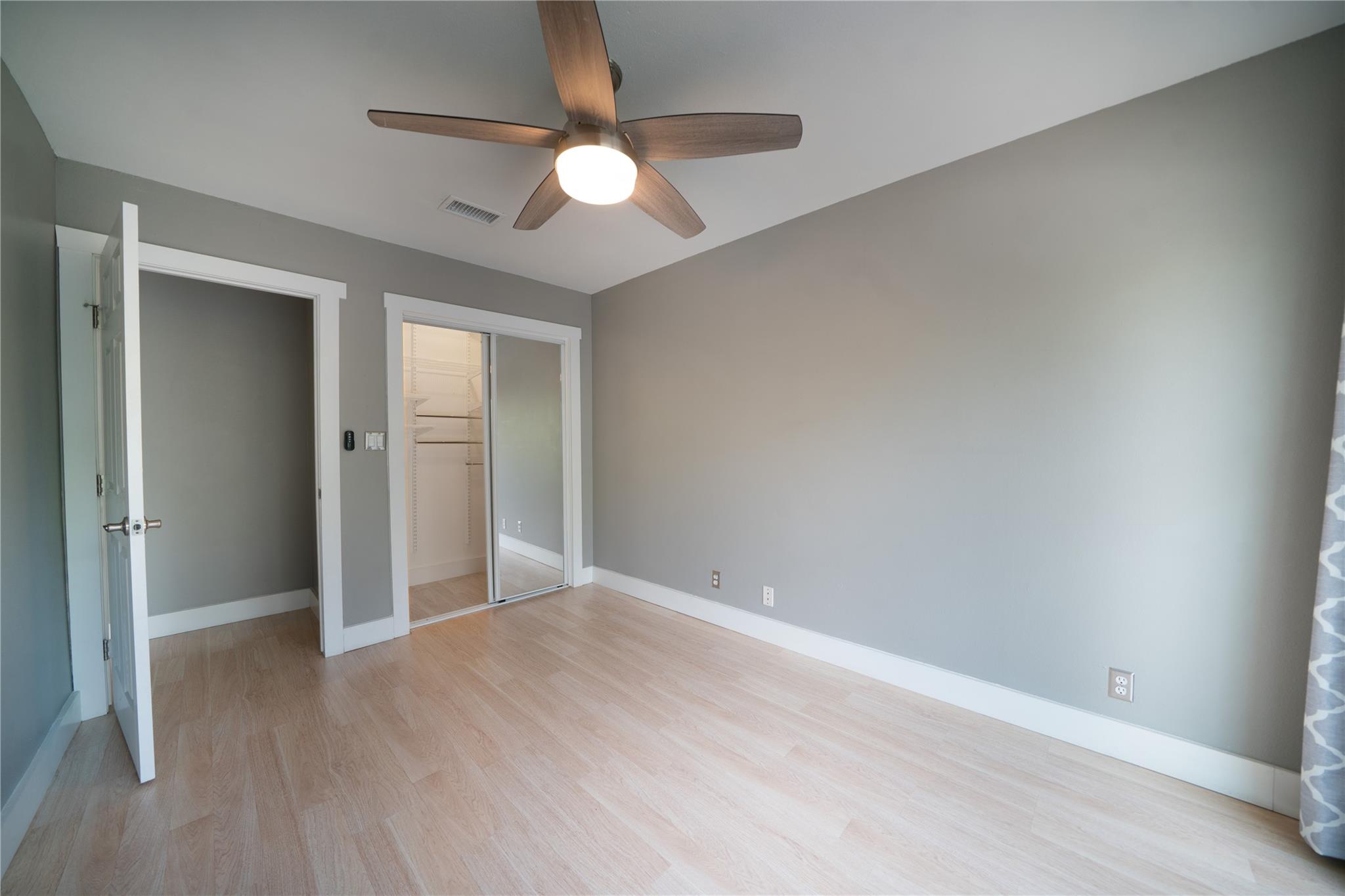 500 E Riverside Dr # 242, Austin, TX 78704