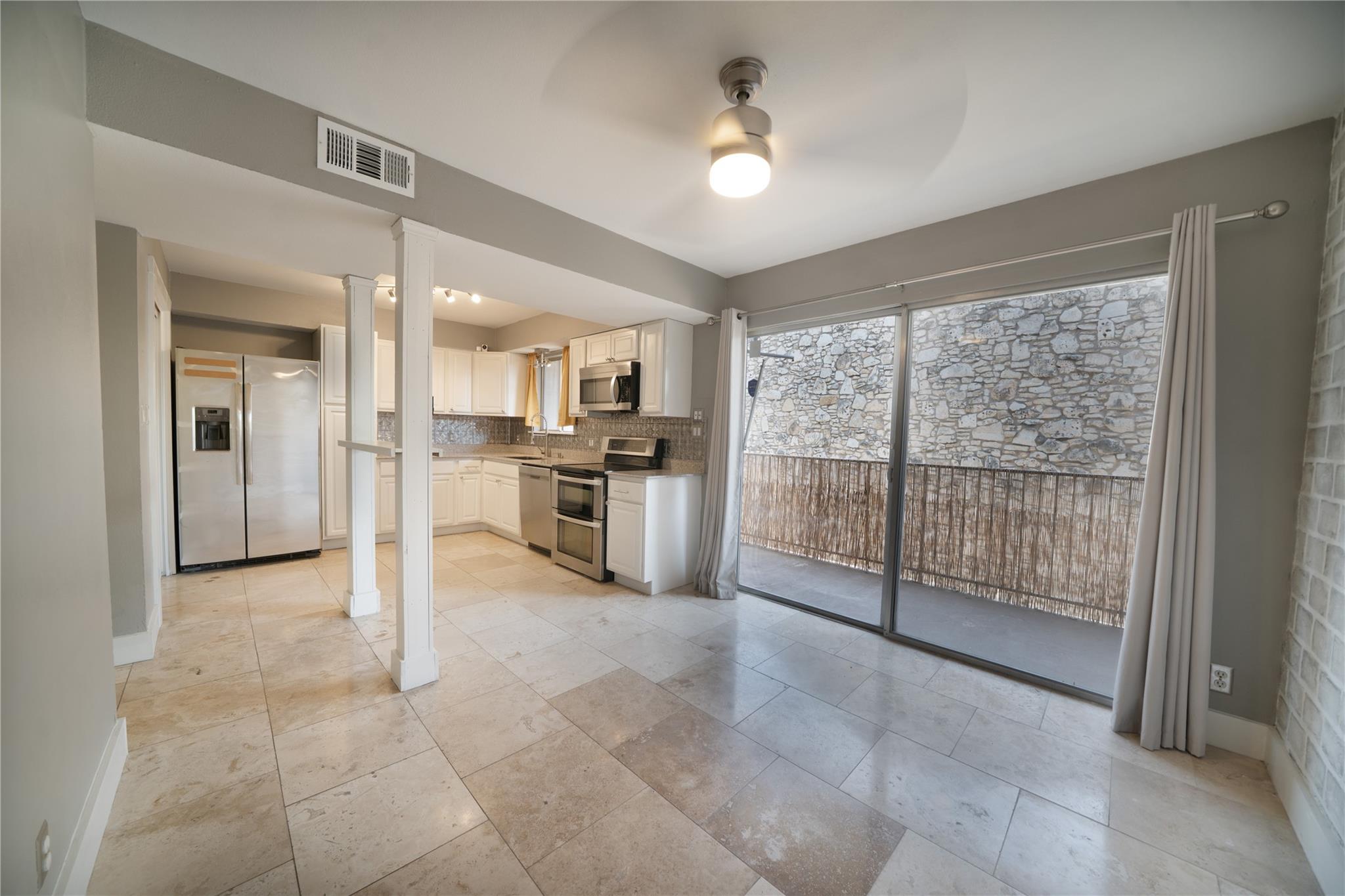 500 E Riverside Dr # 242, Austin, TX 78704