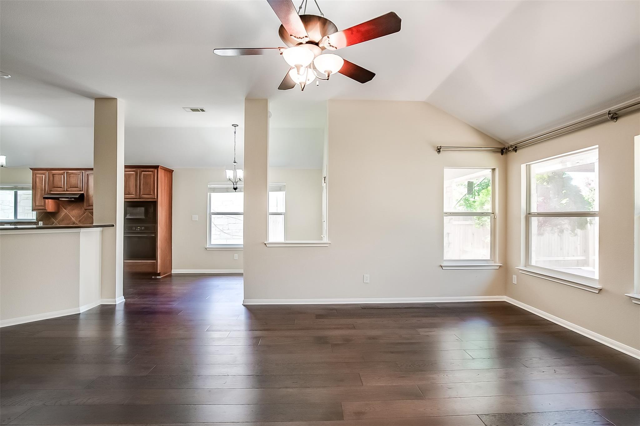 9516 Pasatiempo Dr, Austin, TX 78717