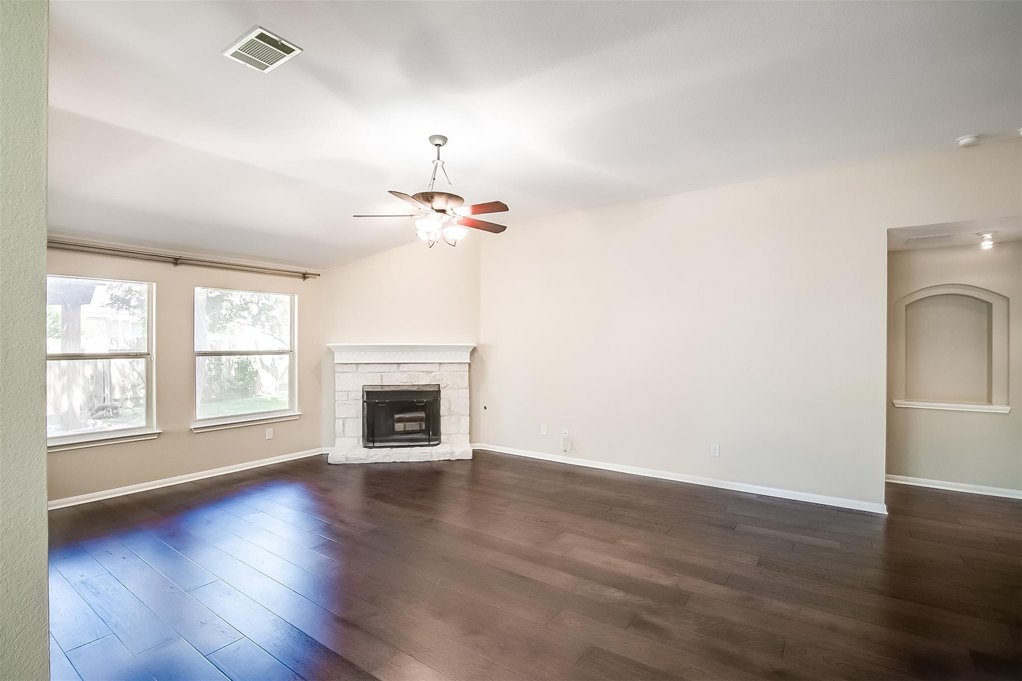 9516 Pasatiempo Dr, Austin, TX 78717